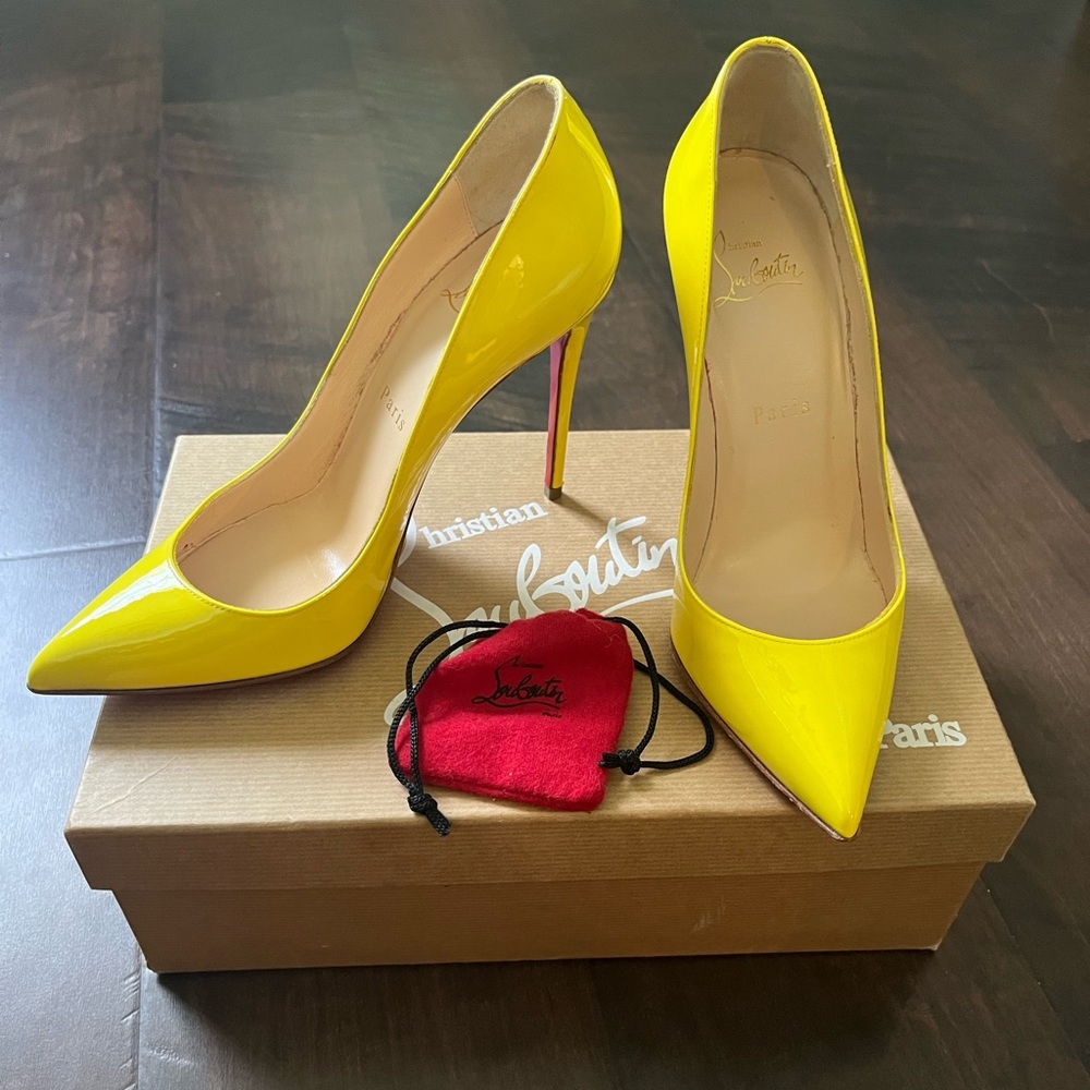 Christian Louboutin Pigalle Follies 100 mm patent In the color SUN